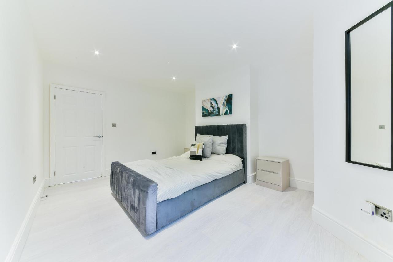 Amazing 2 Bed Apartment Clapham North London Bagian luar foto